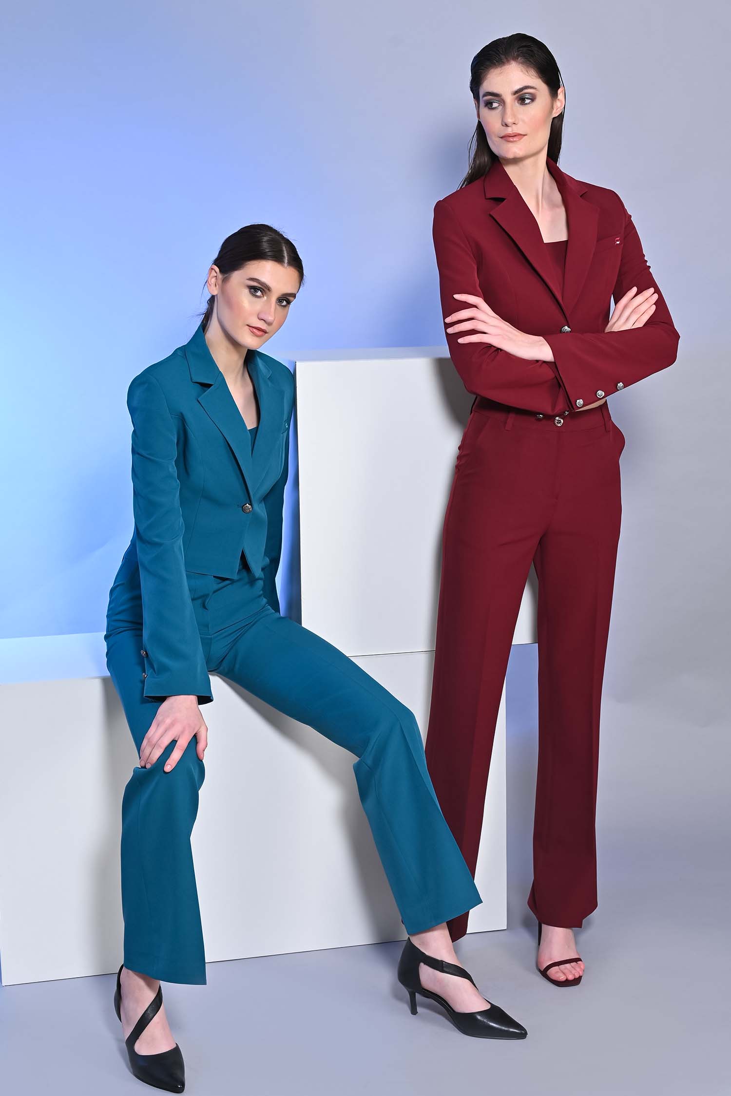 Cropped Sanguine Blazer With Flared Trouser